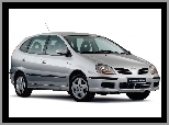 Nissan Almera Tino